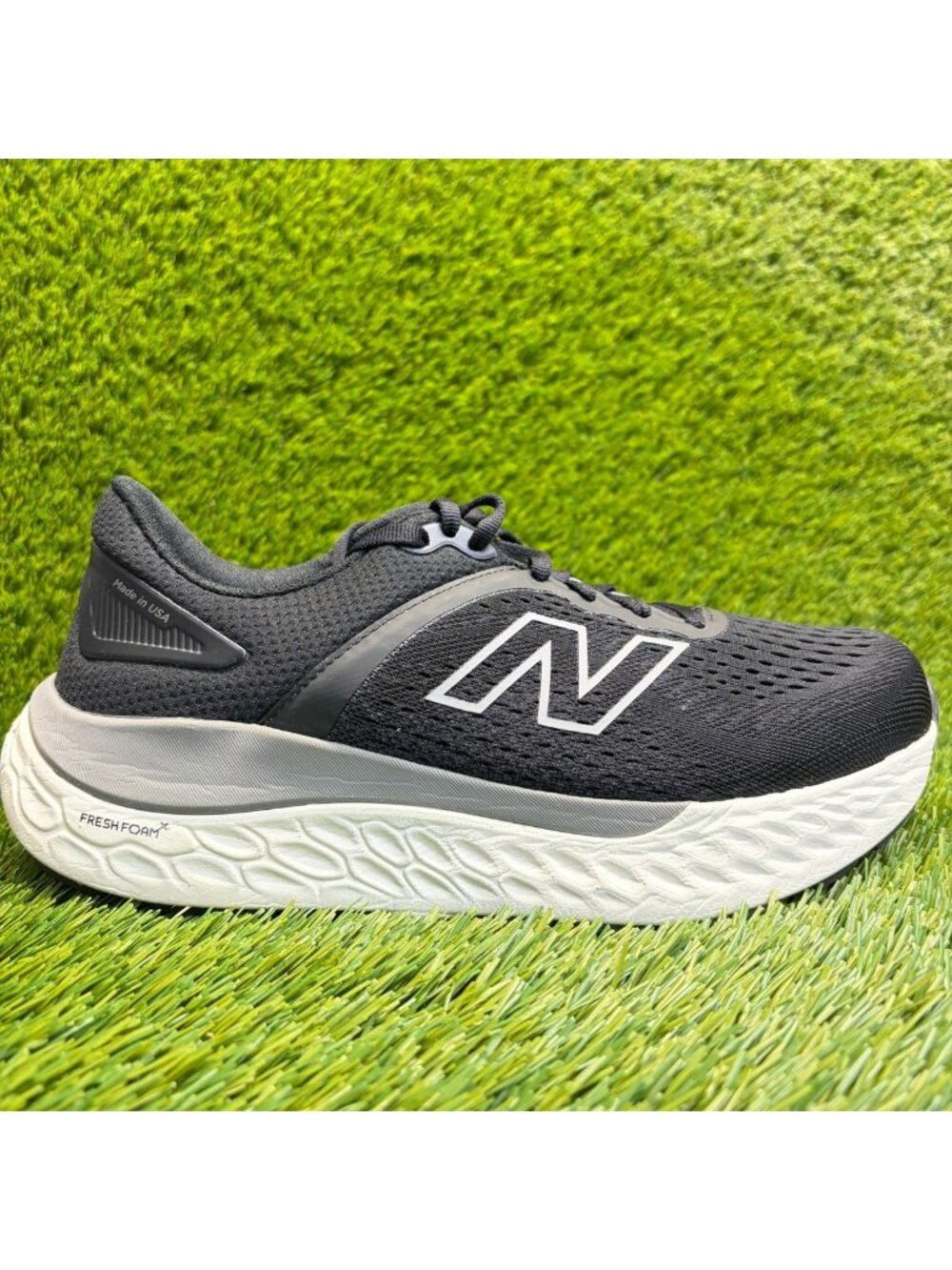 New Balance Fresh Foam X 1540v4 Womens Size 8.5 Black Running Shoes Sneakers